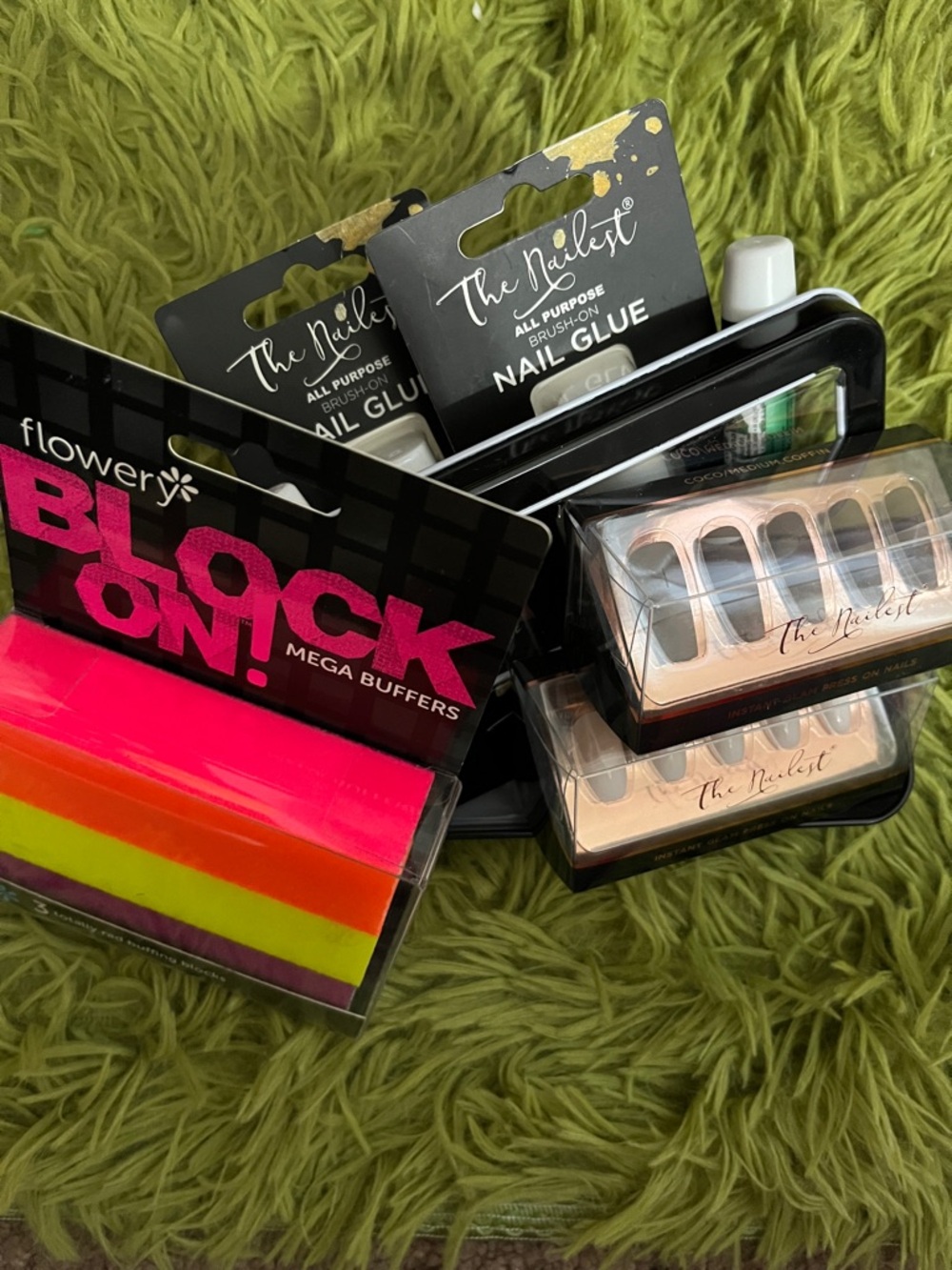 The Nailest Press-On Nails & Nail Glue Set with Neon Buffers